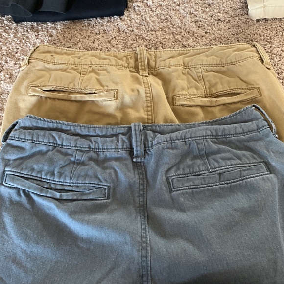 Bundle of 2 Hollister shorts size 30 - Picture 4 of 4